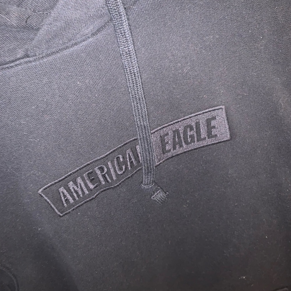 American eagle black sweatshirt